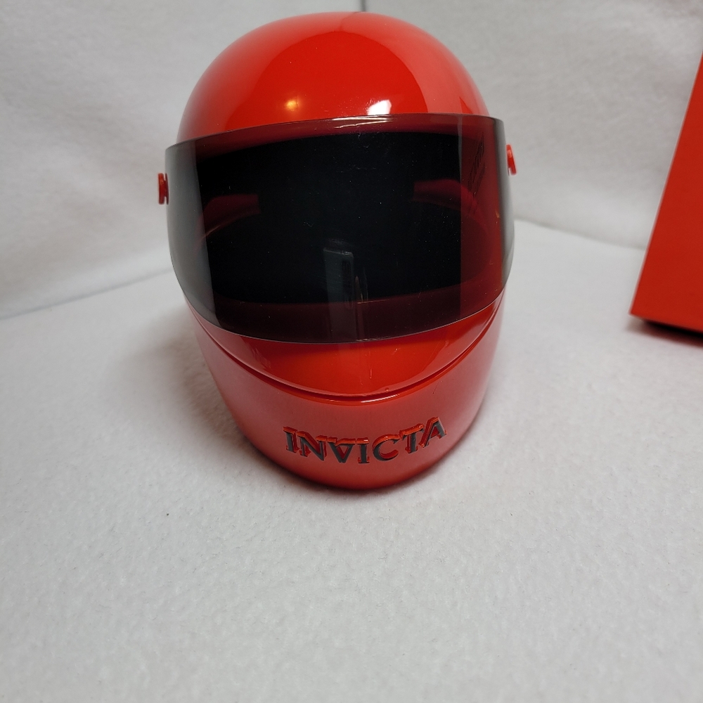 Invicta watch case
